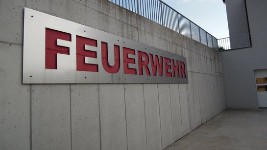 Schriftzug Feuerwehr